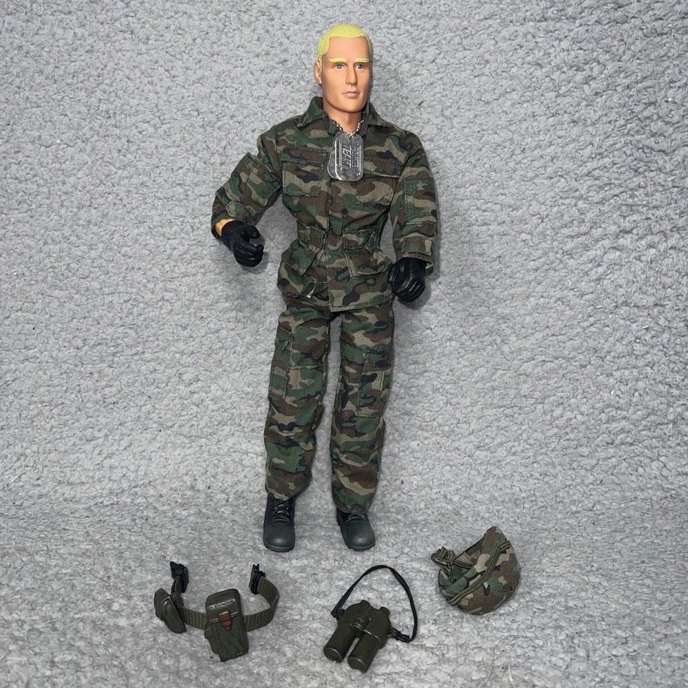 VTG GI Joe Peacekeepers Soldier Action Figure 12" Gear Binoculars Pouch Camo 90s